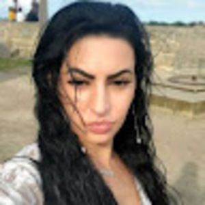 Meet your Posher, Fadia